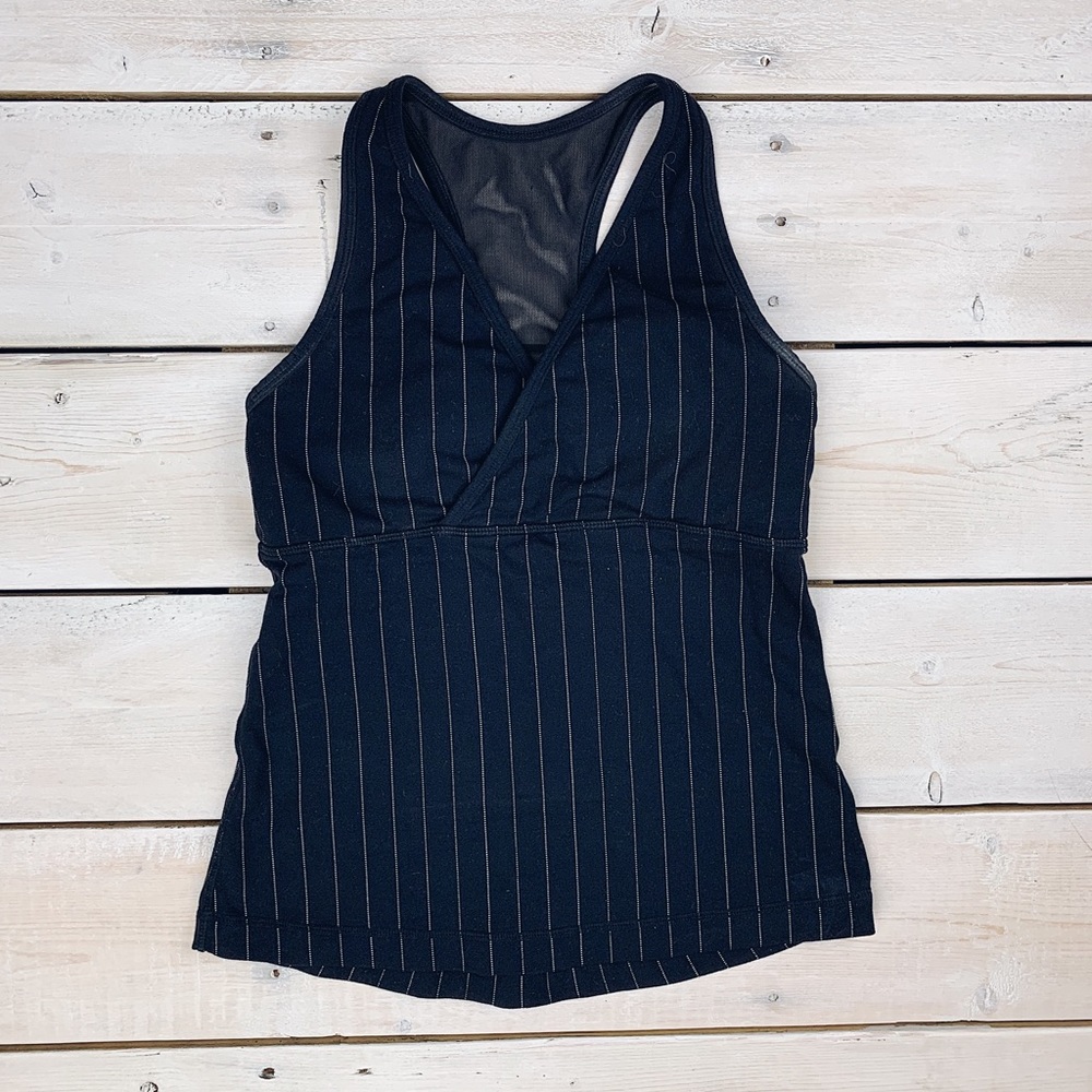 🍋 LULULEMON | Deep V Tank
